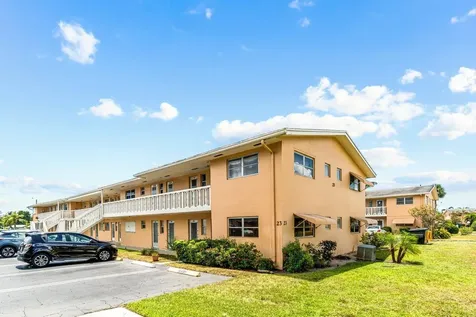 2191 Ne 1st Court Boynton Beach FL 33435