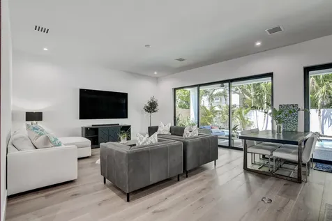 369 Orange Way West Palm Beach FL 33405