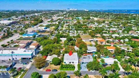 369 Orange Way West Palm Beach FL 33405