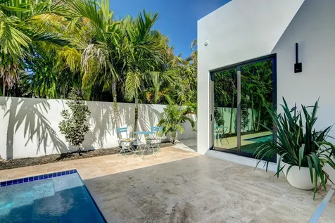 369 Orange Way West Palm Beach FL 33405