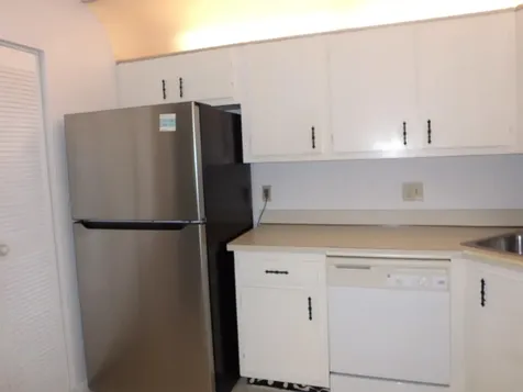 121 Lake Pine Circle Greenacres FL 33463