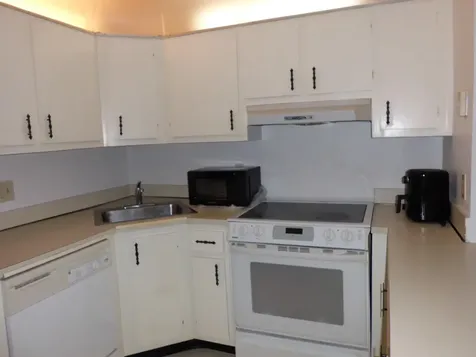 121 Lake Pine Circle Greenacres FL 33463