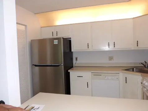 121 Lake Pine Circle Greenacres FL 33463
