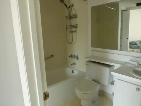 121 Lake Pine Circle Greenacres FL 33463