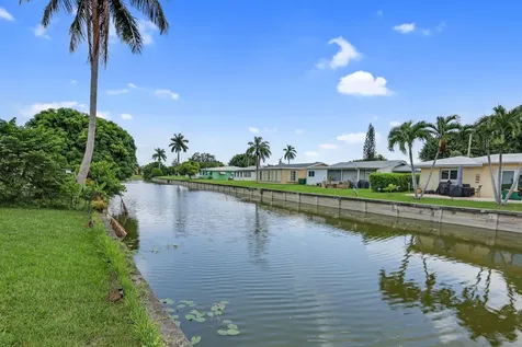 4914 Nw 52 Street Tamarac FL 33319