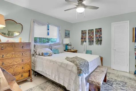 4914 Nw 52 Street Tamarac FL 33319