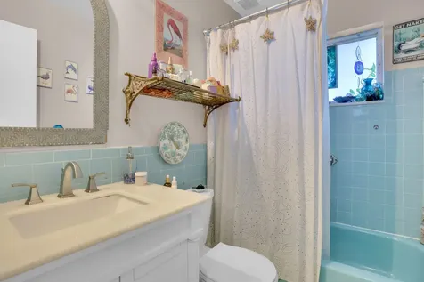 4914 Nw 52 Street Tamarac FL 33319