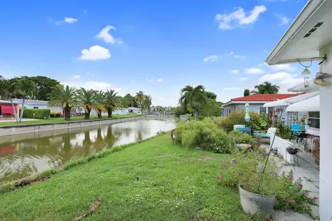 4914 Nw 52 Street Tamarac FL 33319
