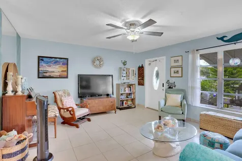 4914 Nw 52 Street Tamarac FL 33319