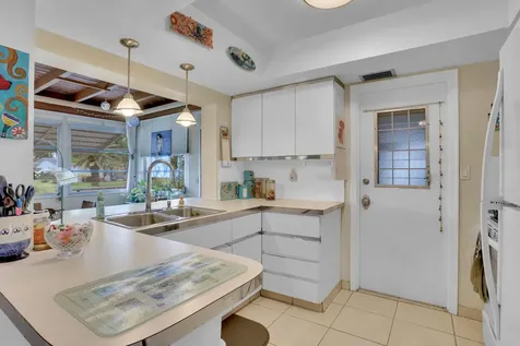 4914 Nw 52 Street Tamarac FL 33319