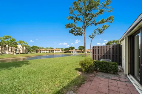 816 Sky Pine Way Greenacres FL 33415