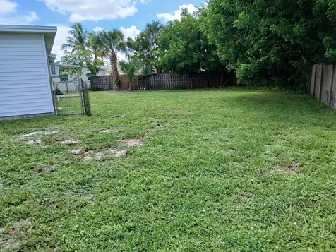 800 Alamanda Drive North Palm Beach FL 33408