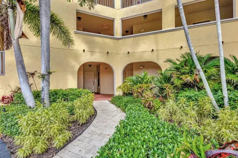 300 Uno Lago Drive Juno Beach FL 33408