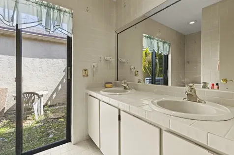 21665 Sutters Lane Boca Raton FL 33428