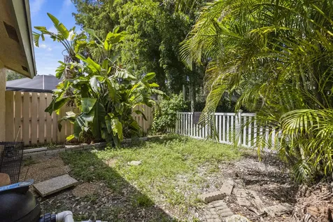 21665 Sutters Lane Boca Raton FL 33428