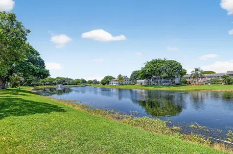 536 Durham S Circle Deerfield Beach FL 33442