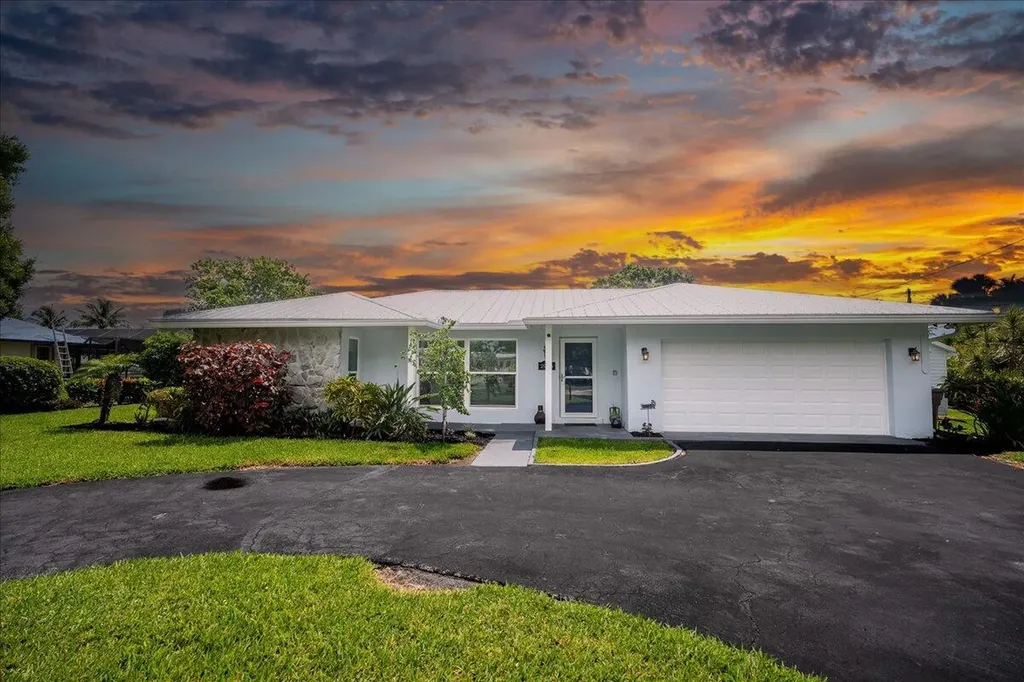 2066 5th Court Vero Beach FL 32962