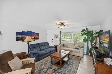 2066 5th Court Vero Beach FL 32962