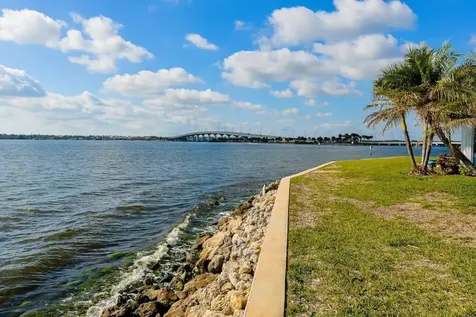 4041 NE Breakwater Drive Jensen Beach FL 34957