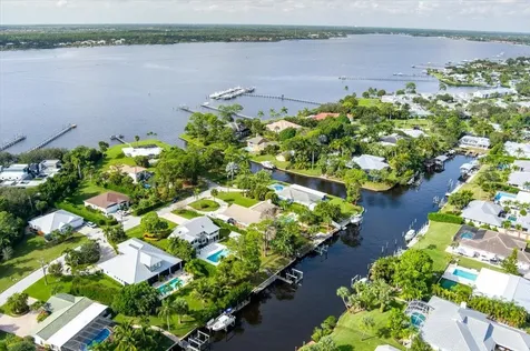 1947 NW Palmetto Terrace Stuart FL 34994