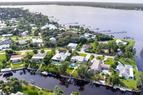 1947 NW Palmetto Terrace Stuart FL 34994