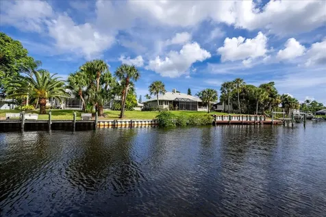 1947 NW Palmetto Terrace Stuart FL 34994