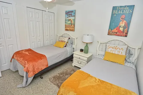 1395 Ne Flora Place Jensen Beach FL 34957