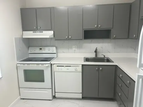 1 Abbey 102 Lane Delray Beach FL 33446