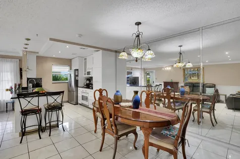 902 South Drive Delray Beach FL 33445