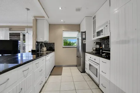 902 South Drive Delray Beach FL 33445