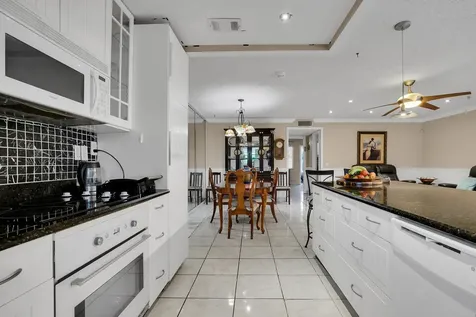 902 South Drive Delray Beach FL 33445