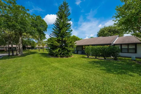403 Northgate Court Royal Palm Beach FL 33411