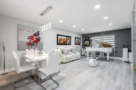 403 Northgate Court Royal Palm Beach FL 33411