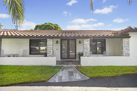1700 Sw 72nd Avenue Plantation FL 33317