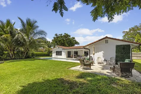 1700 Sw 72nd Avenue Plantation FL 33317