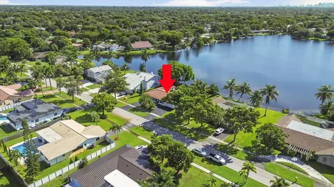 1700 Sw 72nd Avenue Plantation FL 33317