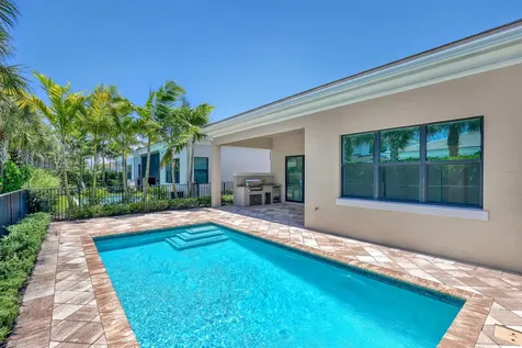 13501 Artisan Circle Palm Beach Gardens FL 33418