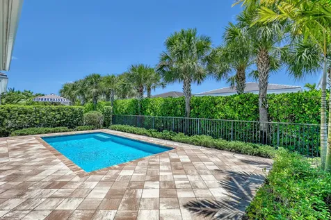 13501 Artisan Circle Palm Beach Gardens FL 33418