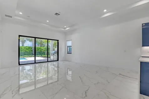13501 Artisan Circle Palm Beach Gardens FL 33418