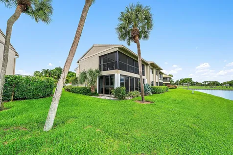 23 Eastgate Drive Boynton Beach FL 33436