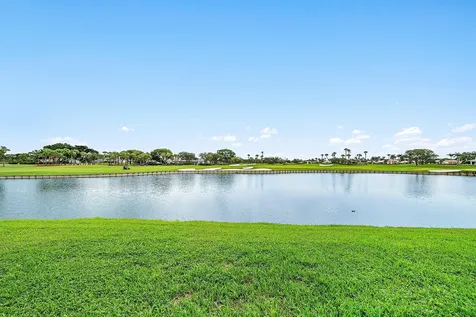 23 Eastgate Drive Boynton Beach FL 33436