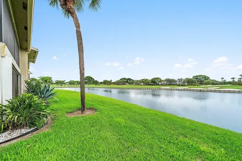 23 Eastgate Drive Boynton Beach FL 33436