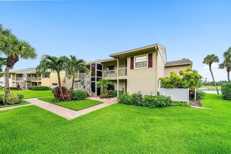 23 Eastgate Drive Boynton Beach FL 33436