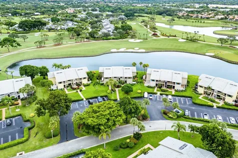 23 Eastgate Drive Boynton Beach FL 33436
