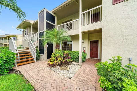 23 Eastgate Drive Boynton Beach FL 33436