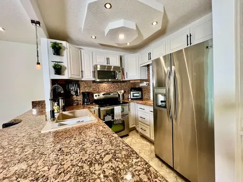 5121 W Oakland Park Boulevard Lauderdale Lakes FL 33313