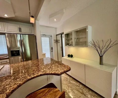 5121 W Oakland Park Boulevard Lauderdale Lakes FL 33313