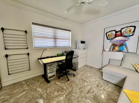 5121 W Oakland Park Boulevard Lauderdale Lakes FL 33313