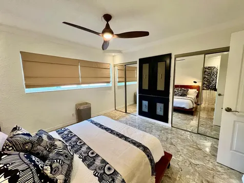 5121 W Oakland Park Boulevard Lauderdale Lakes FL 33313