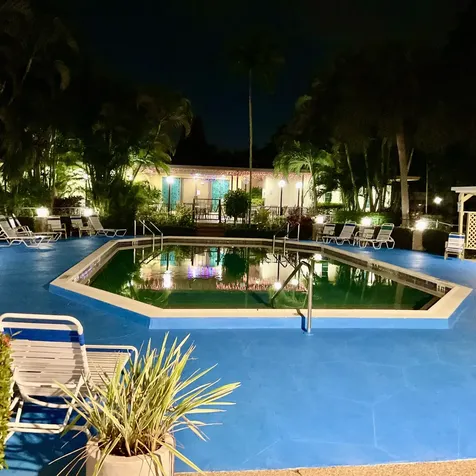 5121 W Oakland Park Boulevard Lauderdale Lakes FL 33313